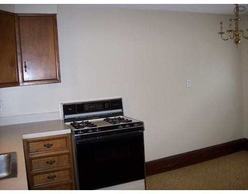 Building Photo - 655 White St