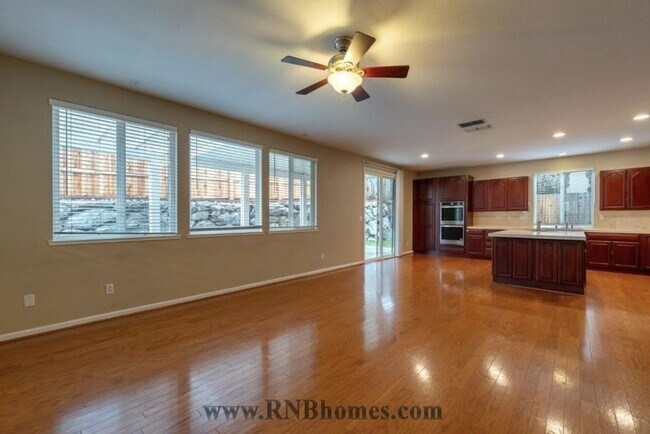 Foto del edificio - 4050 Aitken Dairy Rd