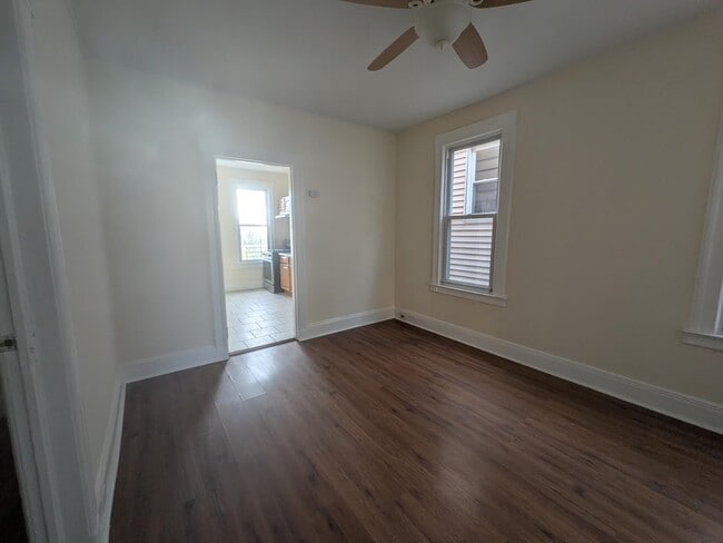 Building Photo - 559 65th St