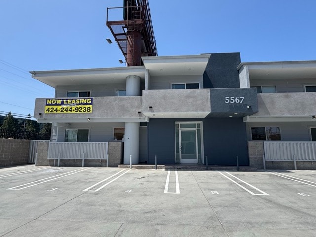 Primary Photo - 5567 Inglewood Blvd