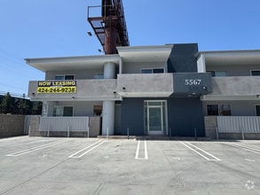 Building Photo - 5567 Inglewood Blvd