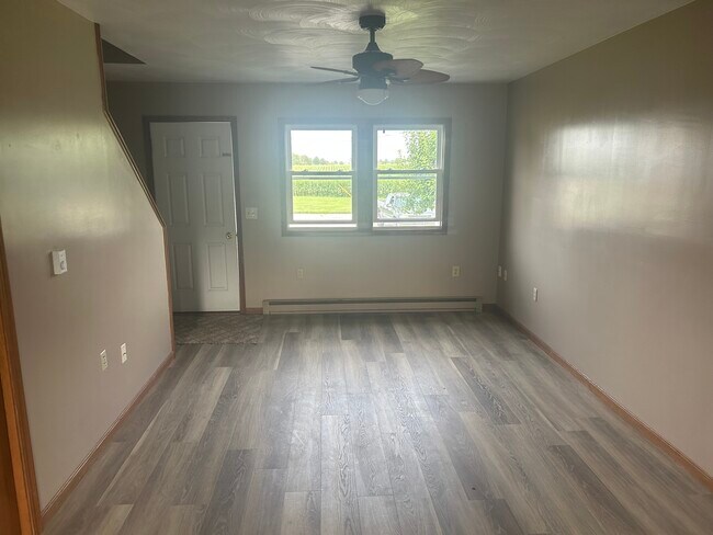 Foto del edificio - 3110 E County Road 50