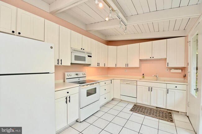 Foto del edificio - 3419 Fiddlers Green