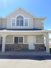 Building Photo - 781 W 350 N