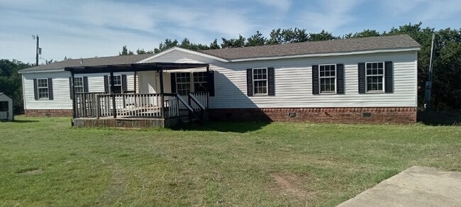 Building Photo - 13 Retama Dr