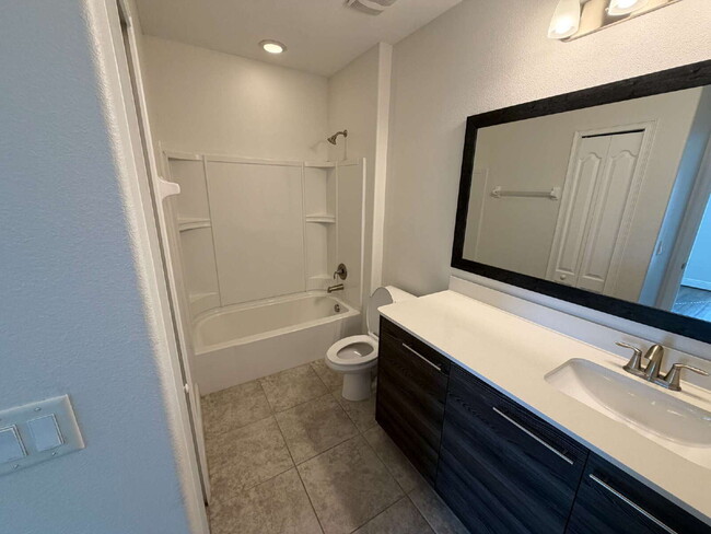 Foto del edificio - "Charming 2-Bed, 2-Bath Townhouse Retreat in Haines City – Spacious 1464 Sq Ft of Comfort!"