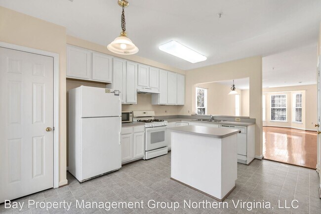 Building Photo - 3 br, 2.5 bath House - 8830 ASHGROVE HOUSE...