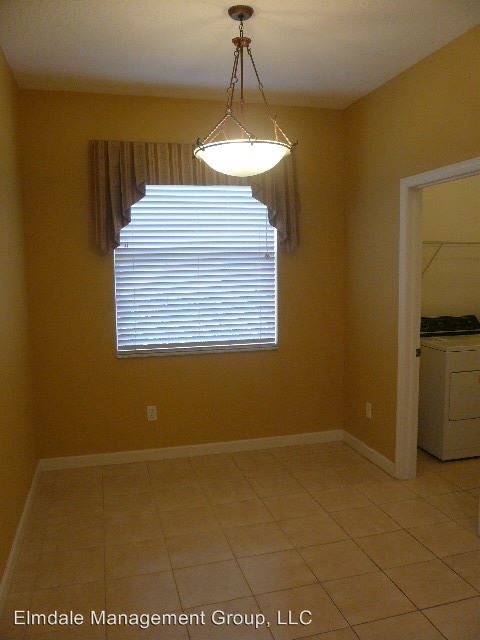 Building Photo - 2 br, 1.5 bath House - 3131 Anthem WAY,