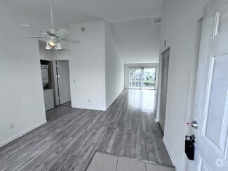 Building Photo - 2512 Woodgate Blvd