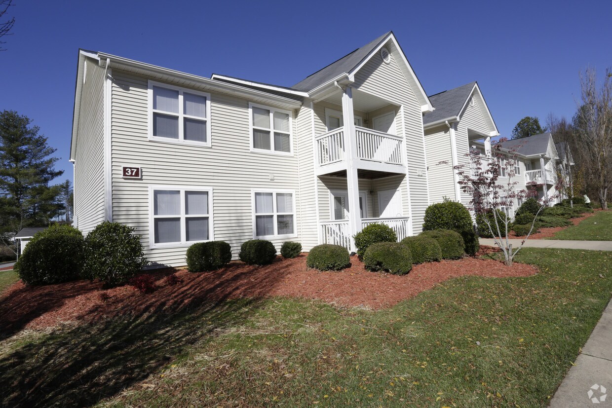Brittany Place Apartment Homes Apartments Hendersonville, NC