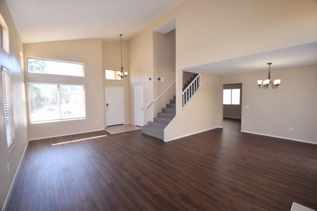 Building Photo - 7685 Sweetwater Ln
