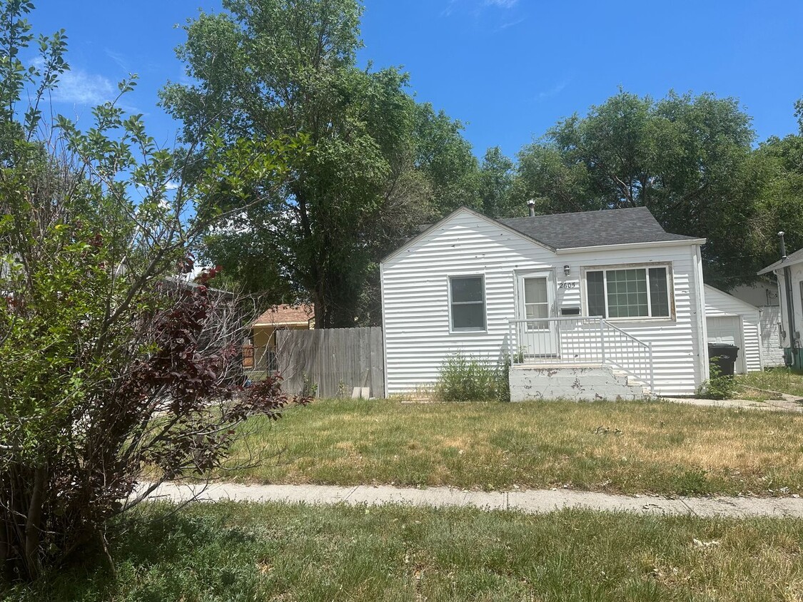 Primary Photo - Two Bedroom, One and Half Bathroom Home! F...