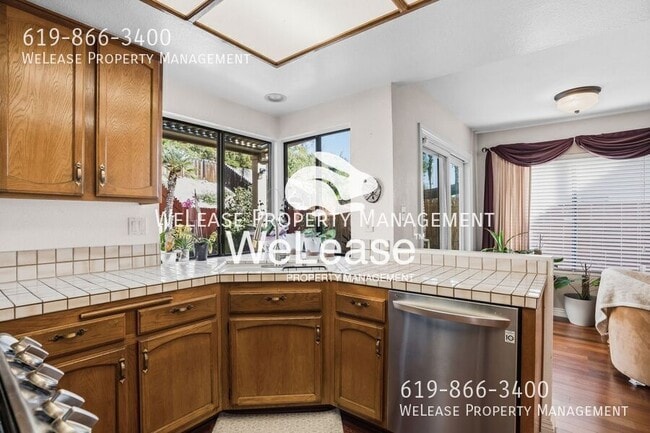 Foto del edificio - 12004 Calle Naranja