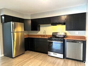 Building Photo - 8656 84th Ct
