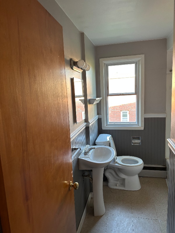 Building Photo - 4227 E Allen St