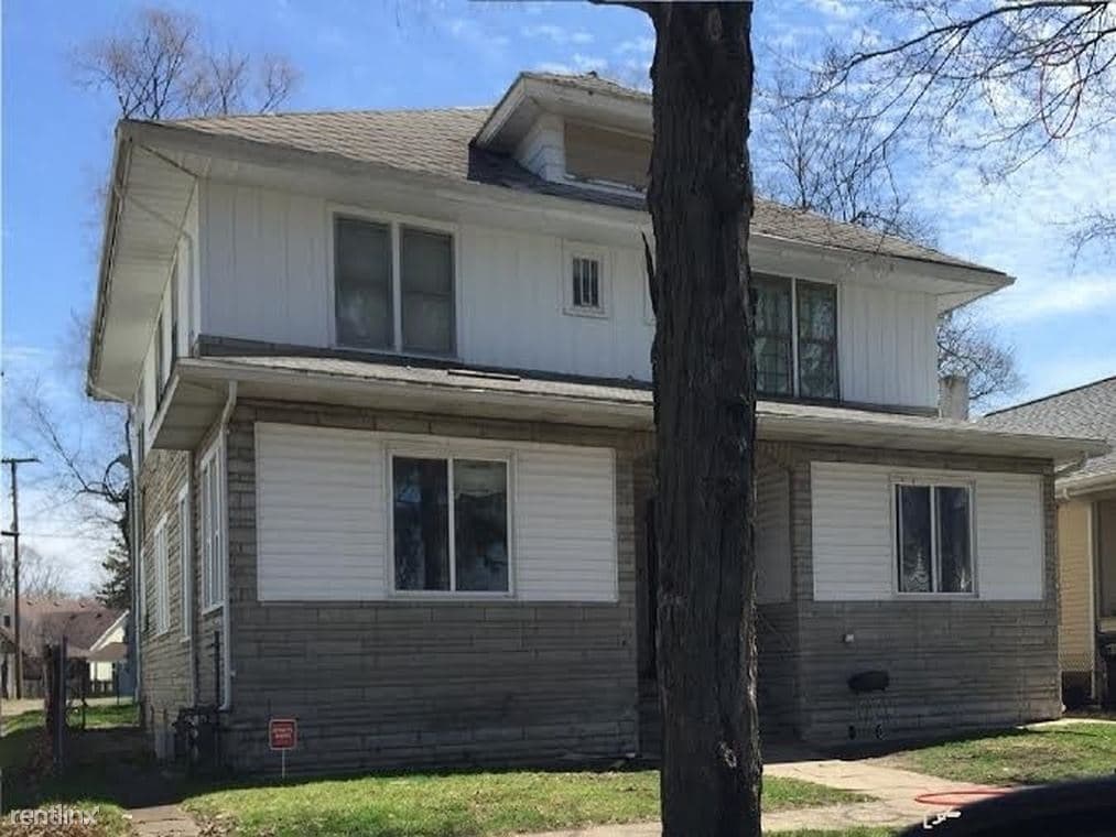 1018 Sherman Ave, South Bend, IN 46616 Condo for Rent in South Bend