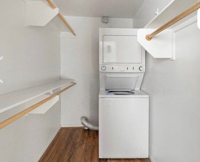 Foto del edificio - 1014 E 23rd St