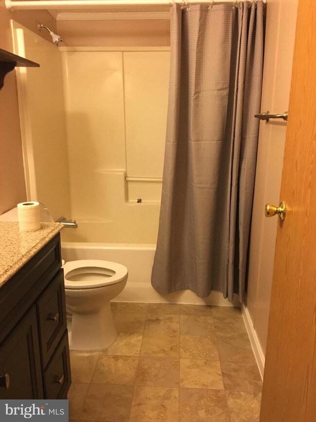 Foto del edificio - 39825 Persimmon Creek Rd