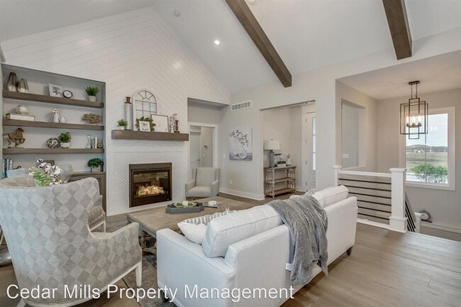 Building Photo - 5 br, 4 bath House - 2418 N Bluestone ST