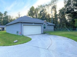 Building Photo - 9104 N Green River Dr