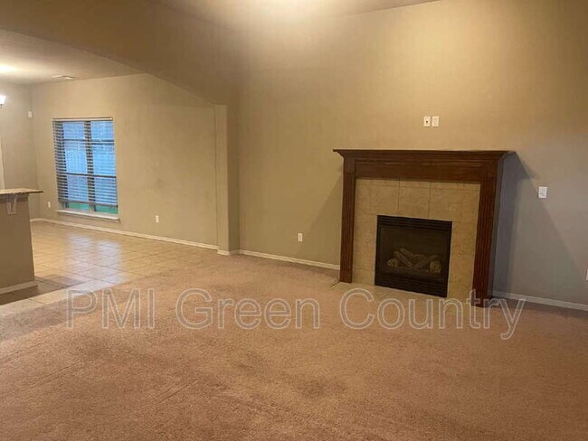 Foto del edificio - 4713 S 181st E Ave
