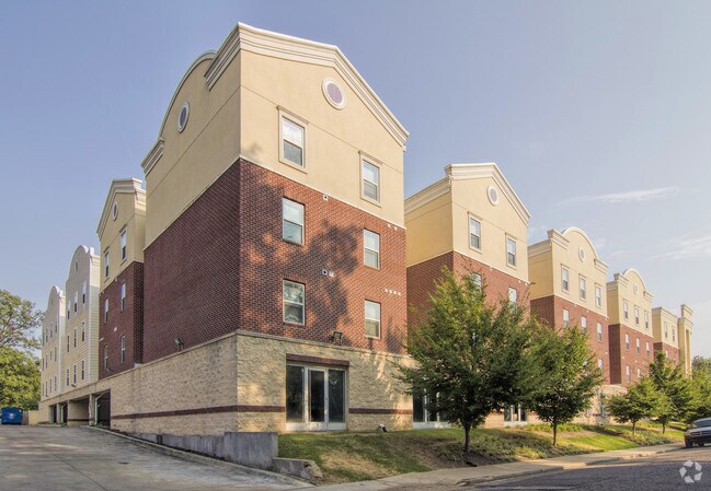 April Woods Apartments Memphis Tn Apartments Com April Woods Apartments Memphis Tn Apartments Com