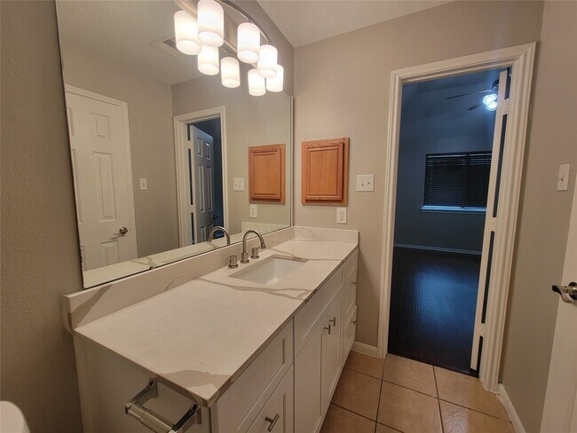 Foto del edificio - 8935 Windfern Trace Dr