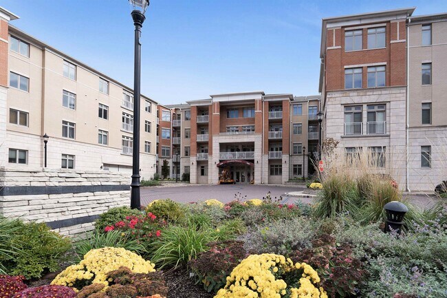 Building Photo - 7400 River Rd