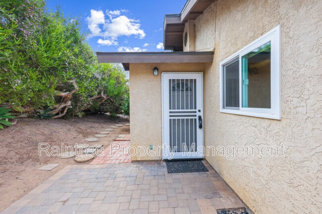 Building Photo - 1388 Hygeia Ave