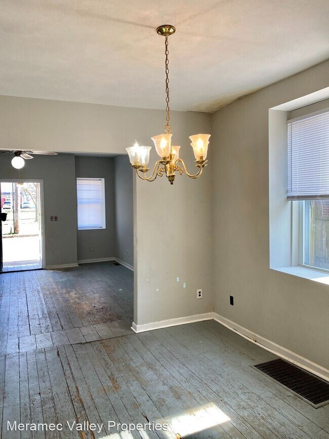 Building Photo - 4 br, 2 bath House - 110 W Courtois St.