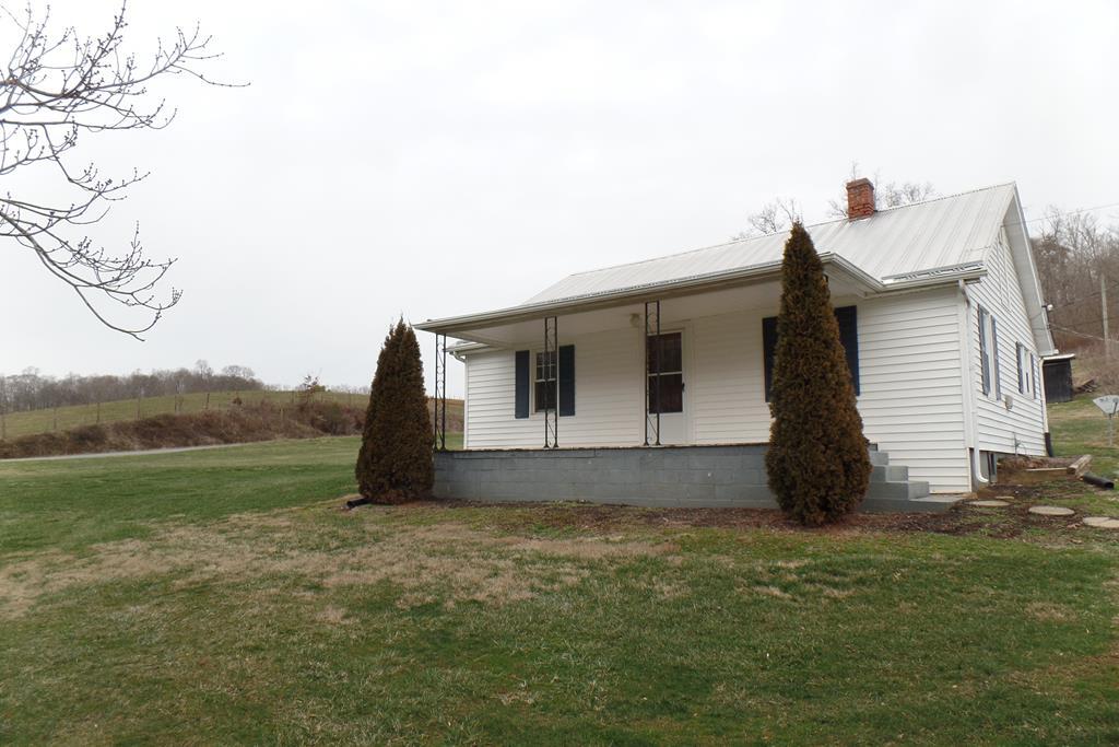 Primary Photo - 25013 Walden Rd