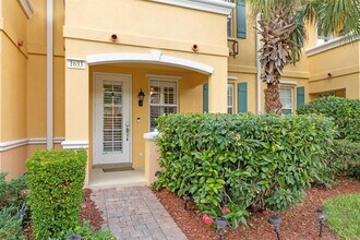 Building Photo - 1633 Napoli Dr W