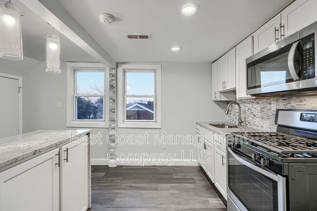 Foto del edificio - 4012 Fernhill Ave