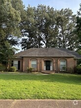 Building Photo - 8375 Rembrook Dr