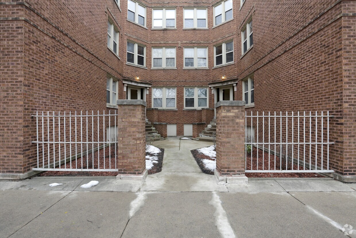 Foto del edificio - 4901 W Cullom