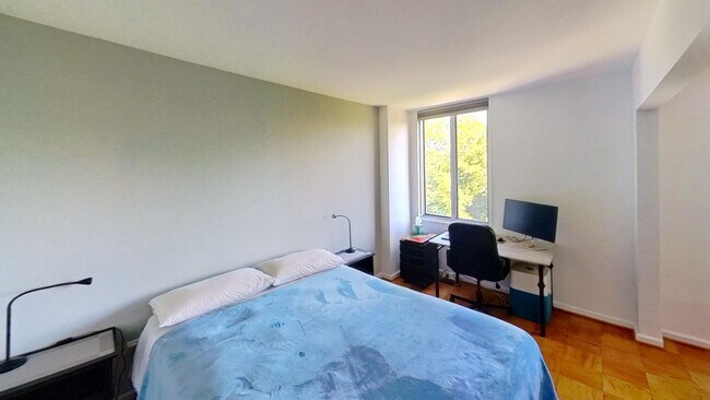 Foto del edificio - 2939 Van Ness St NW