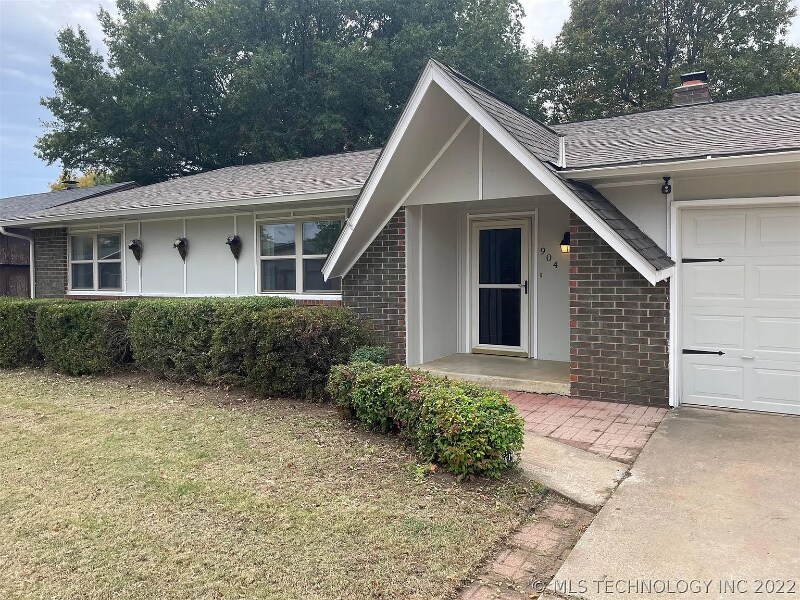 Foto principal - 904 S 31st St