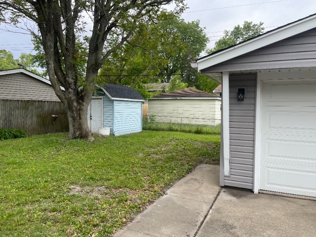 Building Photo - 3624 Carpenter St