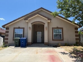 Building Photo - 1207 Dixie Ln