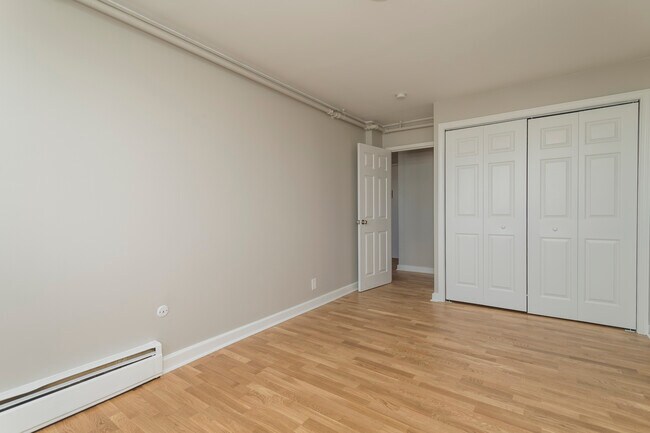 Foto del edificio - 1400 Columbia Rd