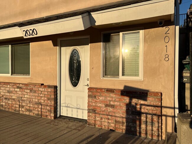 Front of the house - 2020 Del Mar Ave