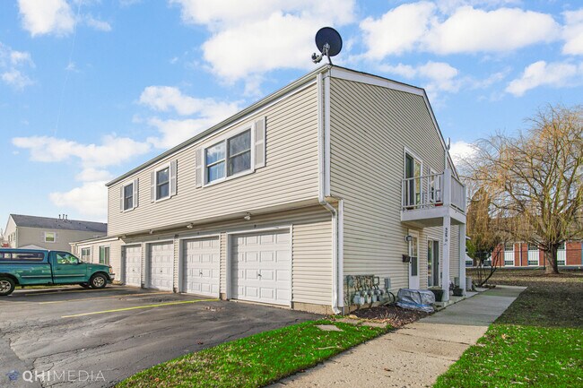 Building Photo - 325 Marcia Ct