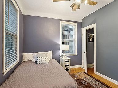 Building Photo - 422 2nd St NE Unit 1