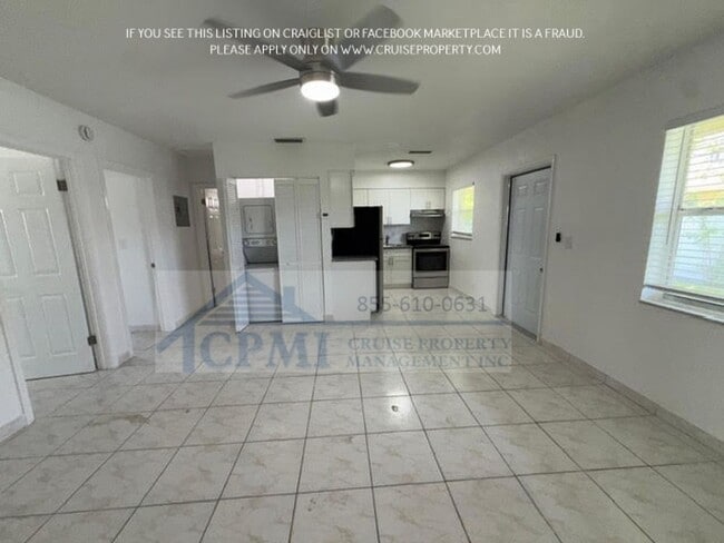 Building Photo - 497 NW 40th Ct
