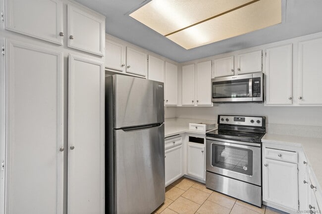 Foto del edificio - 1213 E Ave