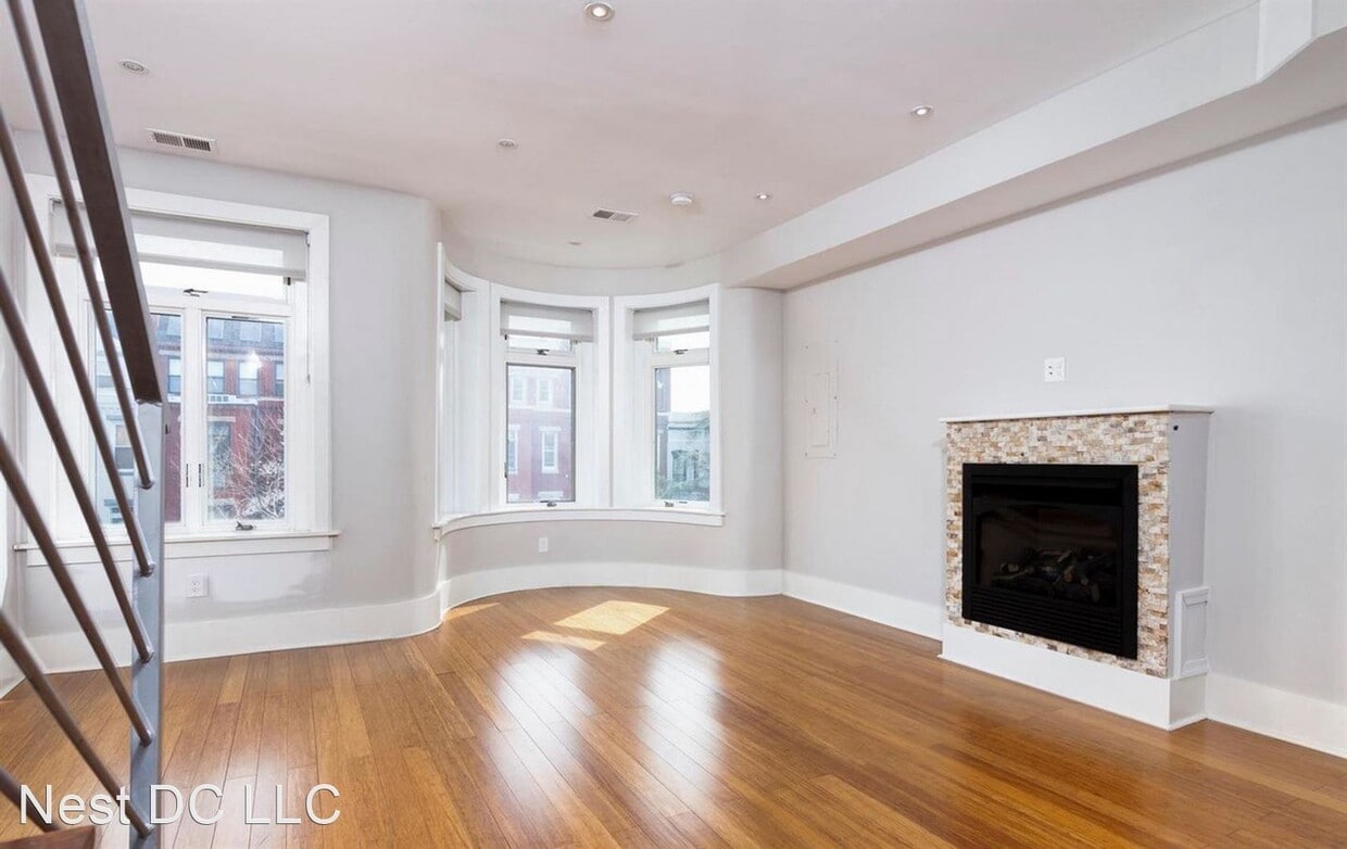 3 br, 3 bath House - 35 Q St NW Unit 2 - 3 br, 3 bath House - 35 Q St NW  Unit 2
