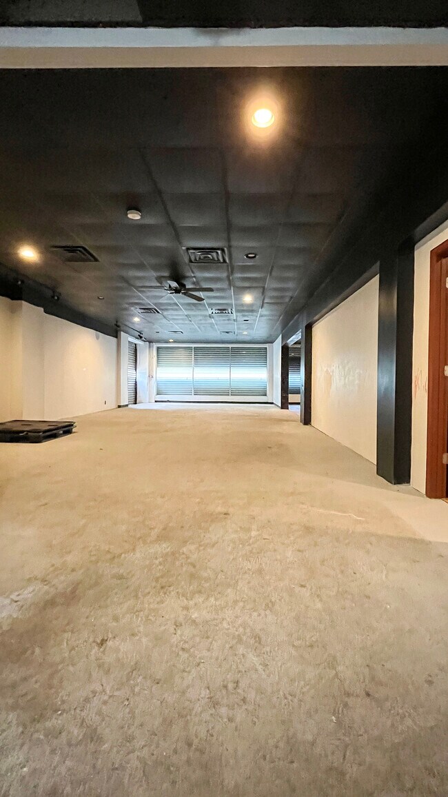 Building Photo - 3967 W Ford Rd