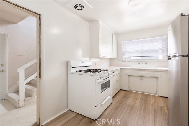 Foto del edificio - 5319 Whitsett Ave