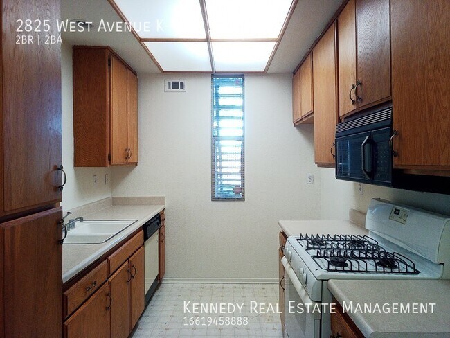 Building Photo - Welcome to West Lancaster Condo - Your Ide...