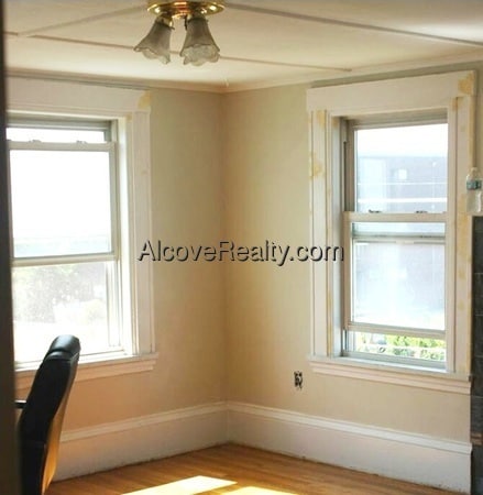 Photo - 276 Main St Apartment